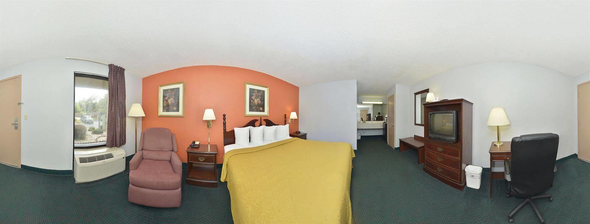 Suburban Studios Hinesville - Fort Stewart Area Bagian luar foto